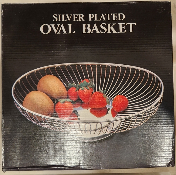 Wm A Rogers 011-3750 Silver Plated Round Basket - Picture 1 of 4